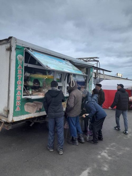 Разнообразную продукцию выставили сегодня сельхозпредприятия Лаишевского района на ярмарке в Казани