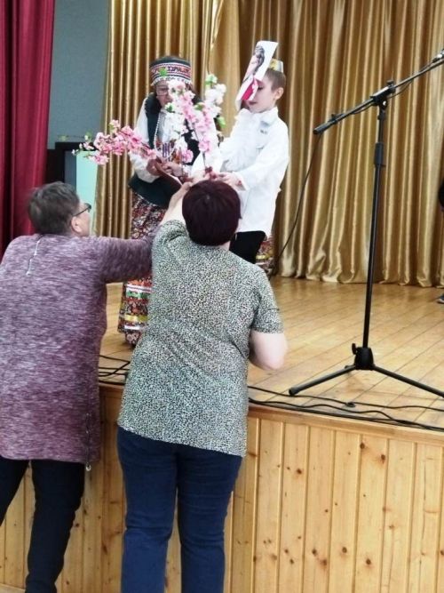 В Вербное воскресенье фольклорный ансамбль «Берегиня» провел в Каипском доме культуры концерт