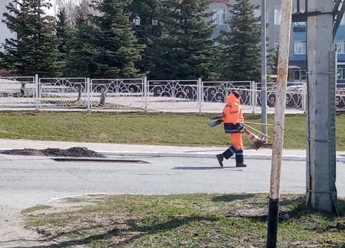 В Лаишево проходит ямочный ремонт дорог
