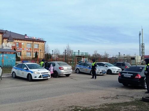 Сотрудники ГИБДД во время рейда привлекли к ответственности 13 водителей