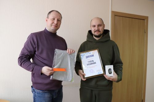 Финалисты конкурса «Мамы рулят» получили свои призы
