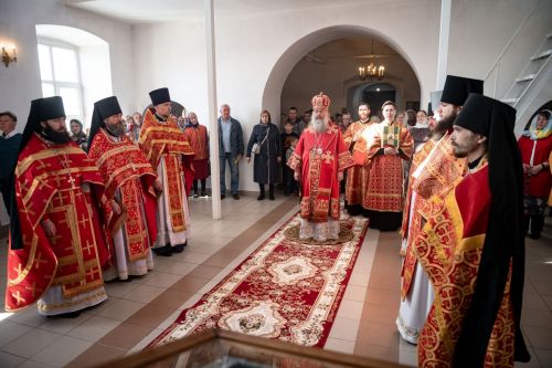 Митрополит Кирилл совершил Литургию в Столбищенском храме Казанских святителей