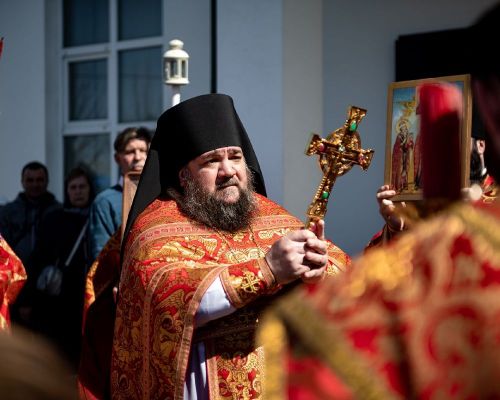 Митрополит Кирилл совершил Литургию в Столбищенском храме Казанских святителей