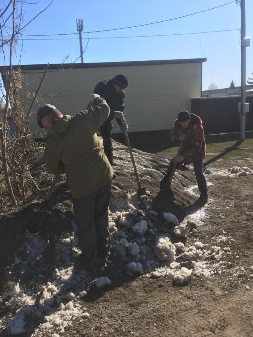 Продолжают поступать снимки с субботника в Лаишеве