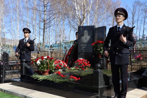 Сегодня 90 лет со дня рождения генерал-лейтенанта внутренней службы Николая Демидова