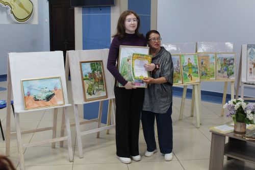 Юных лаишевских художников наградили по итогам конкурса рисунков