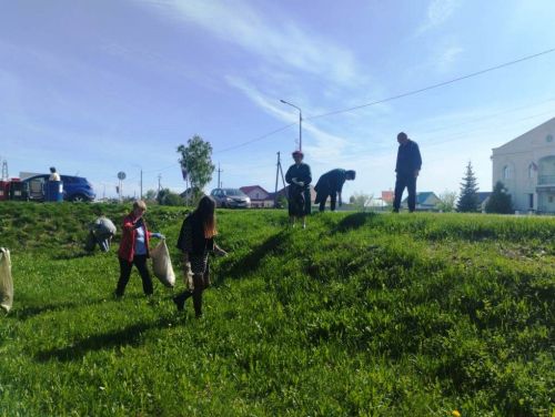 Перед Днем Победы наводим в городе чистоту