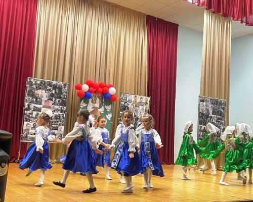 В концерте в Большекабанском сельском клубе участвовали лучшие коллективы