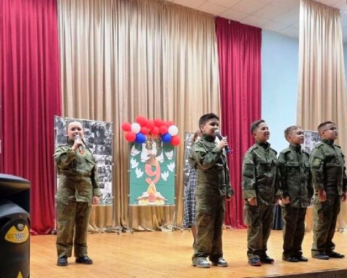В концерте в Большекабанском сельском клубе участвовали лучшие коллективы