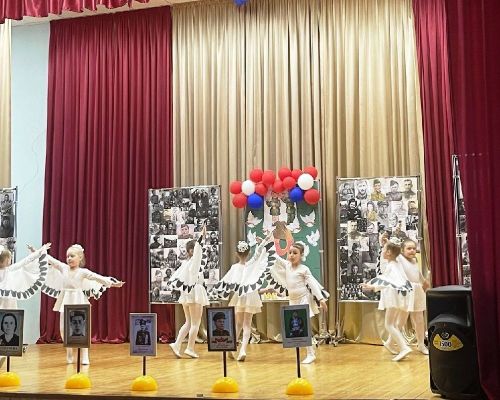 В концерте в Большекабанском сельском клубе участвовали лучшие коллективы