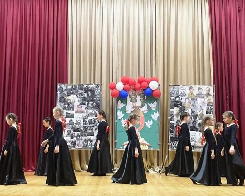 В концерте в Большекабанском сельском клубе участвовали лучшие коллективы