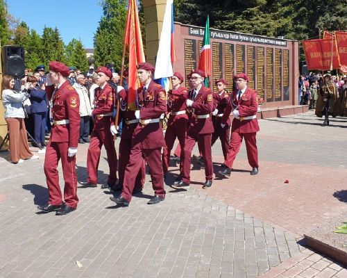 Митинг в лаишевском парке Победы собрал тысячи людей