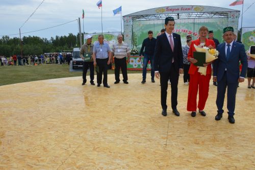 На Сабантуе наградили жителей Лаишевского района