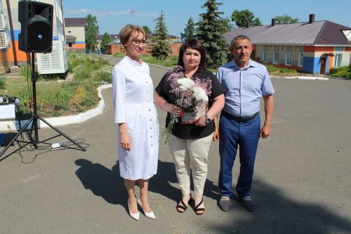 Глава Лаишевского района поздравил медицинских работников с Днем медика