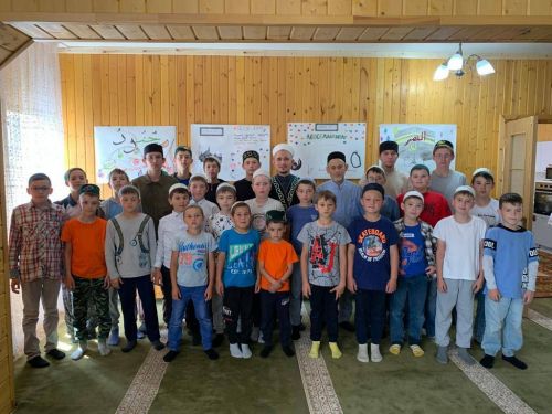 Имам-мухтасиб Наиль хазрат Абулханов провел пятничную проповедь в мечети села Малая Елга