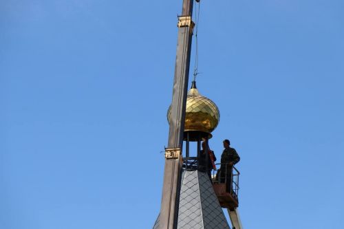 Митрополит Кирилл освятил кресты строящегося Алексиевского храма в Среднем Девятове