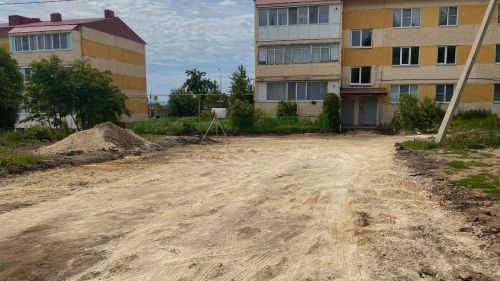 Лаеш шәһәренең Лебедевой урамында ишегалды төзекләндерелә башлады
