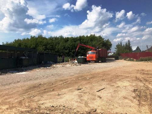 В Лаишевском районе наводят порядок на контейнерных площадках