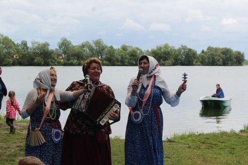 Жители Лаишевского района дружно отметили День озера