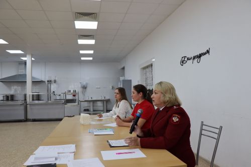 В детском оздоровительном лагере «Липки» говорили о здоровом образе жизни и правильном питании