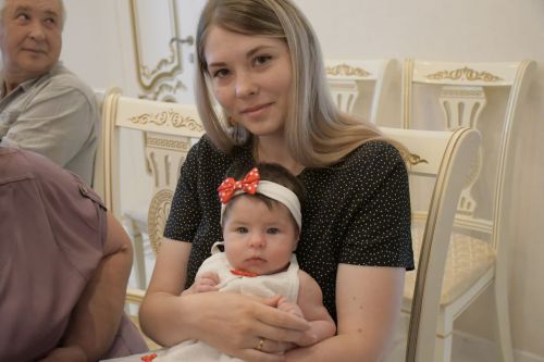 В Лаишевском районе поздравили с Днем семьи, любви и верности юбиляров семейной жизни и молодые семьи