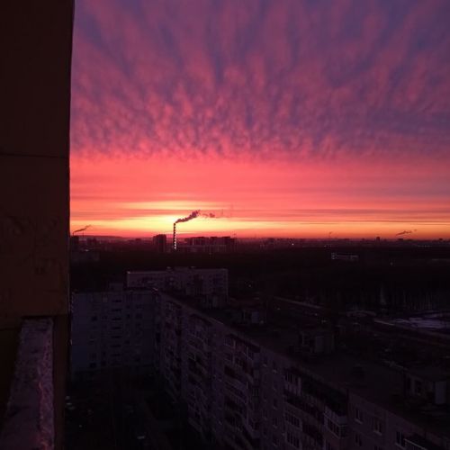 Данил Романов делится фотографиями с красотами Камчатки, Москвы, Крыма и Питера