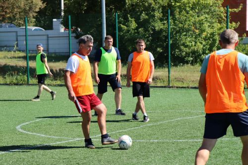 В Лаишевском районе отметили День физкультурника товарищеским матчем по футболу