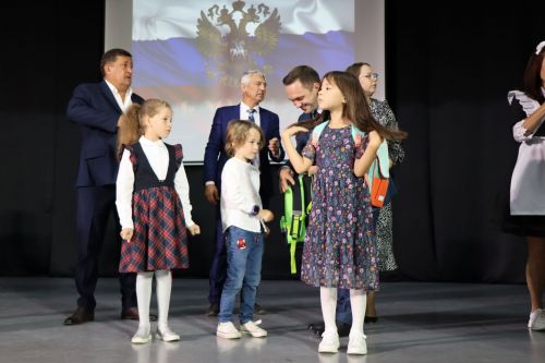 Акция «Помоги собраться в школу» в Лаишевском районе продолжается