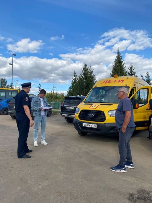 В Лаишевском районе проверяют школьные автобусы