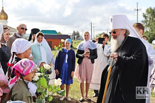 В селе Державино Лаишевского района митрополит Кирилл совершил Божественную литургию