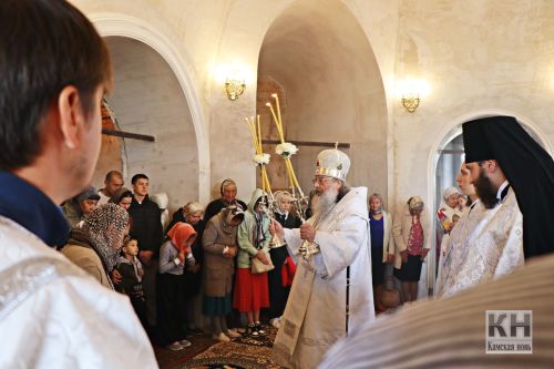В селе Державино Лаишевского района митрополит Кирилл совершил Божественную литургию