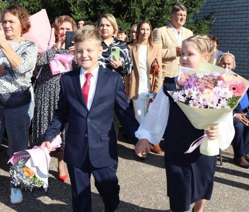 Большекабанской средней школе присвоено имя академика Валентина Андреева