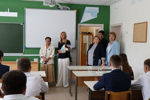 Большекабанской средней школе присвоено имя академика Валентина Андреева