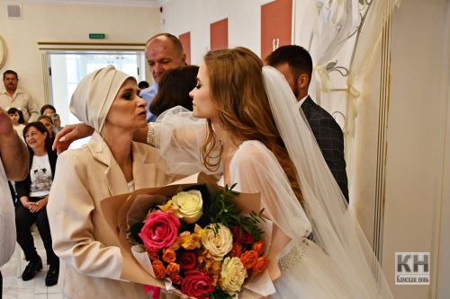 Семья Козиных зарегистрировала брак в День города Лаишево