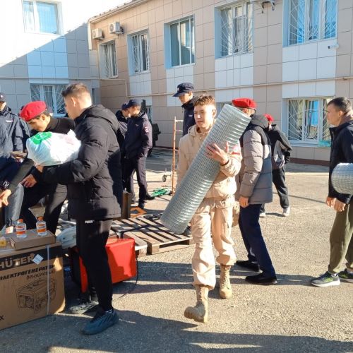 Лаеш яшь армиячеләре СВО зонасына гуманитар ярдәм төяүдә булыштылар