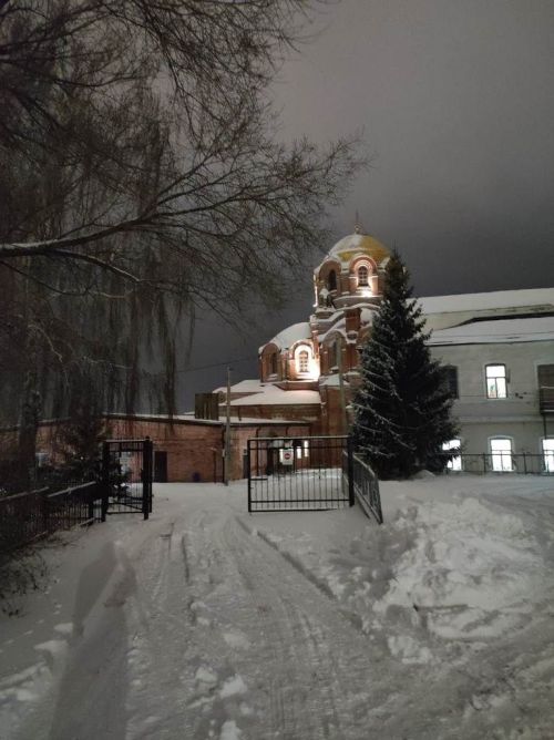 Лирические строки о загадках судьбы прислал Владимир Андреев