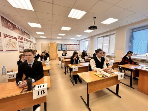 Лаеш районы мәктәп тәмамлаучылары сынау имтиханнарында үз белемнәрен тикшерделәр
