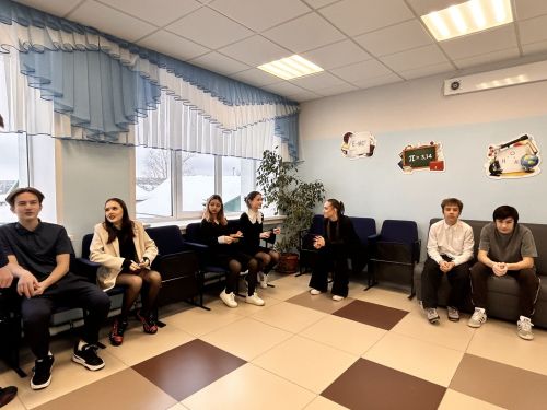 Лаеш районы мәктәп тәмамлаучылары сынау имтиханнарында үз белемнәрен тикшерделәр
