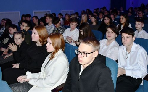 Елка с участием главы Лаишевского района состоялась в районном доме культуры