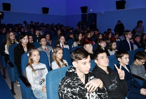 Елка с участием главы Лаишевского района состоялась в районном доме культуры