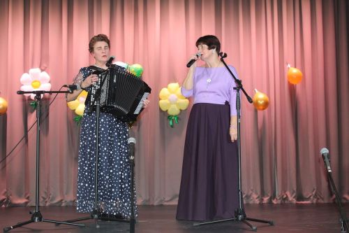 В Лаишевской школе искусств провели концерт ко Дню матери