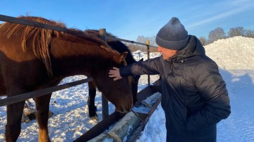 Ильдус Зарипов посетил фермерские хозяйства в Кирбях