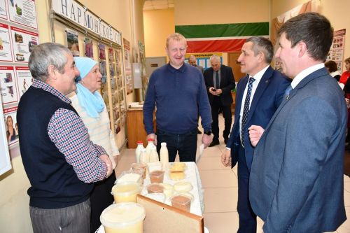В Нармонке встреча с жителями сельского поселения началась с небольшой концертной программы