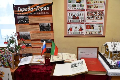 В Нармонке встреча с жителями сельского поселения началась с небольшой концертной программы