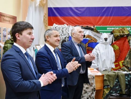 В Нармонке встреча с жителями сельского поселения началась с небольшой концертной программы
