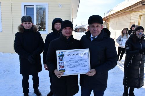 Лаишевская семья, потерявшая жилье в результате пожара, переехала в новый дом