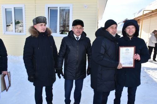 Лаишевская семья, потерявшая жилье в результате пожара, переехала в новый дом