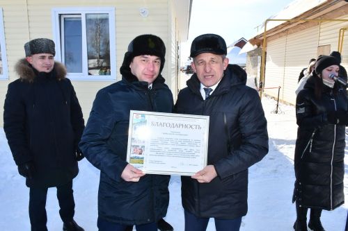 Лаишевская семья, потерявшая жилье в результате пожара, переехала в новый дом