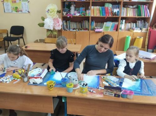 Юные художники Лаишевского района изучают, как из картона сделать мороженое