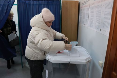 Сегодня с утра на избирательных участках в Лаишево наблюдалась особая активность